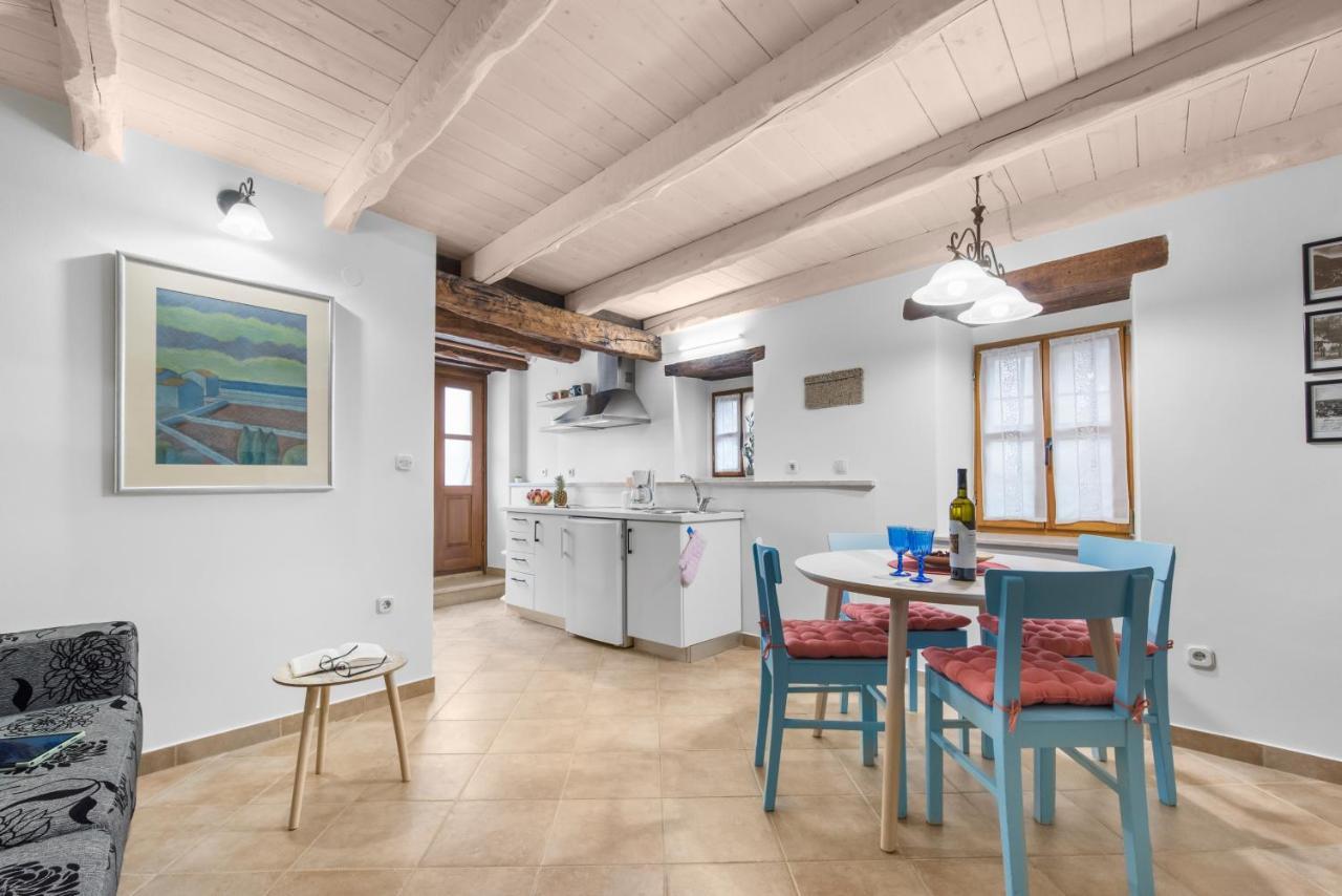 Picturesque Apartment San Rocco 1 Pican Bagian luar foto