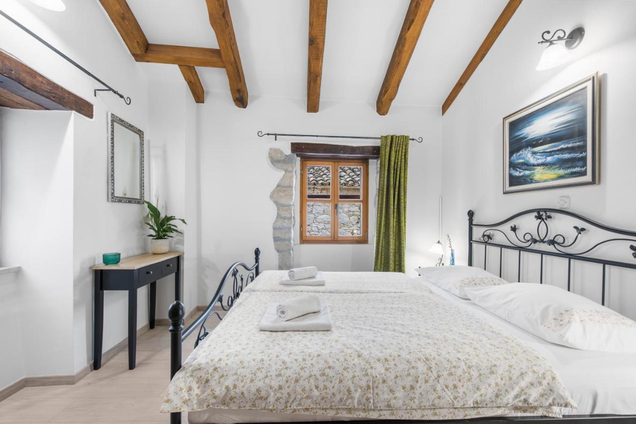 Picturesque Apartment San Rocco 1 Pican Bagian luar foto